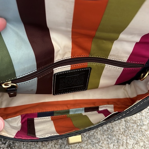 Coach - Picture 11 of 14